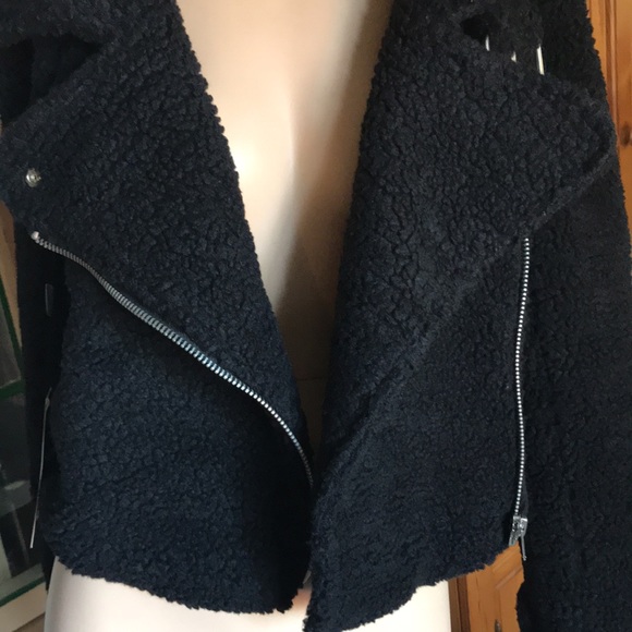 New Sherpa Jacket - Picture 3 of 7